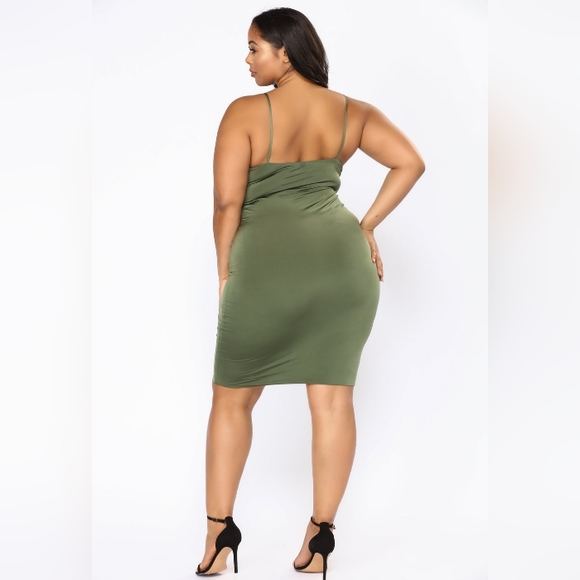 Fashion Nova Anne Marie Midi Dress - Picture 4 of 6